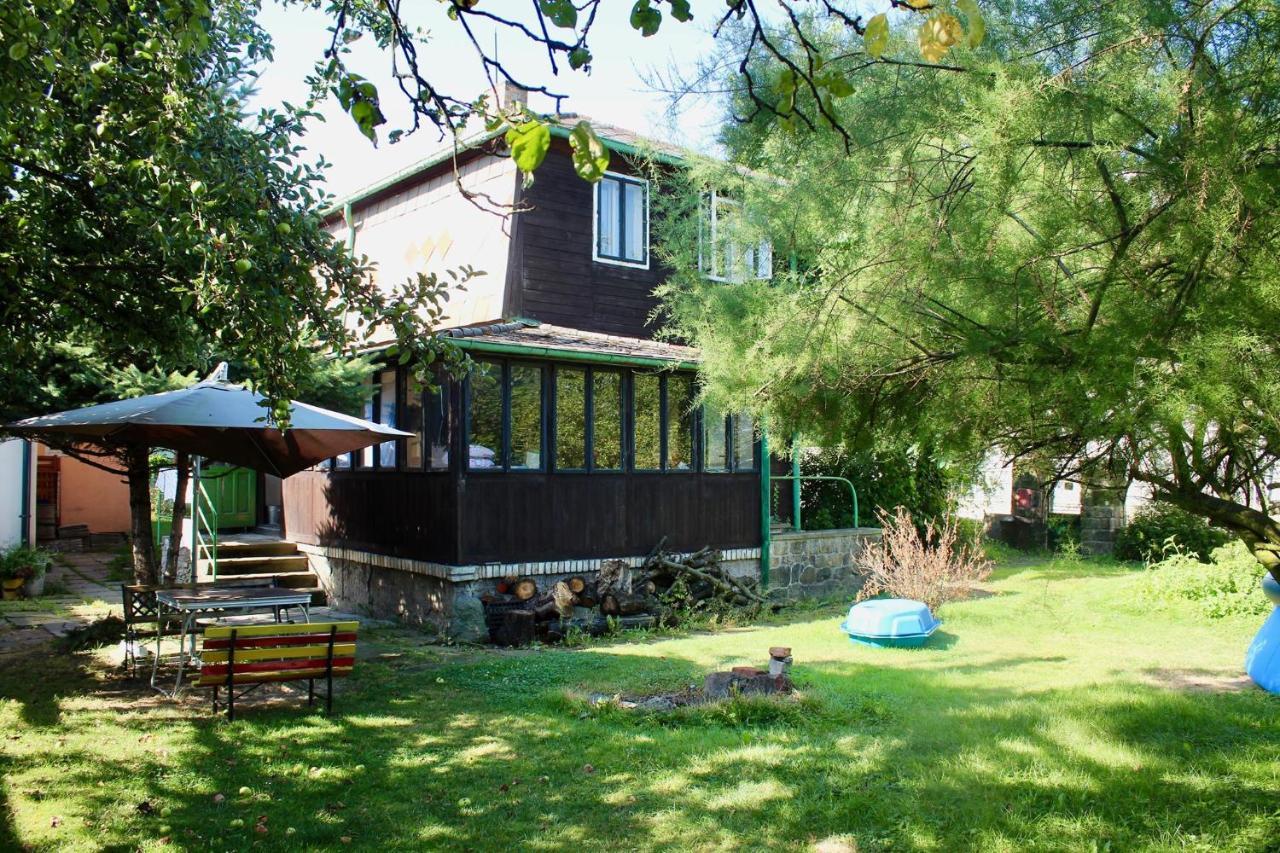Old Summer House With Renovated Bathroom Prag Eksteriør billede