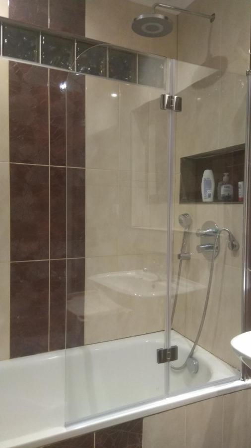 Old Summer House With Renovated Bathroom Prag Eksteriør billede